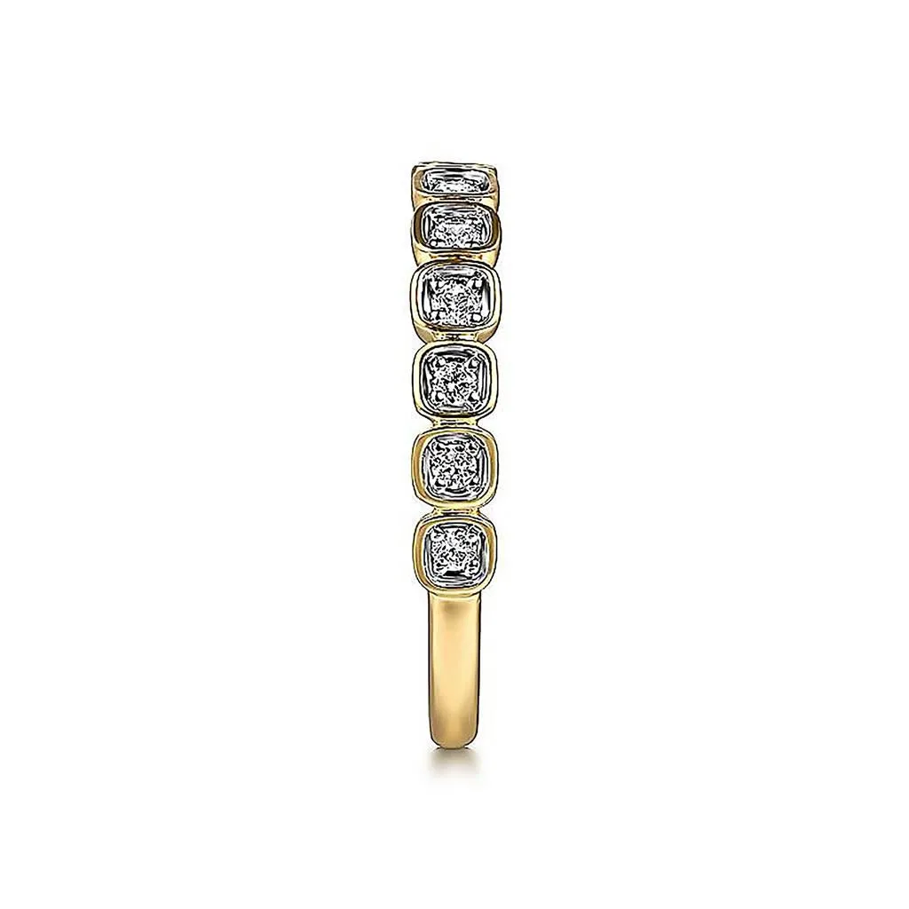 0.21ctw Round Diamond Band - Yellow Gold