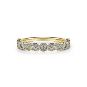 0.21ctw Round Diamond Band - Yellow Gold