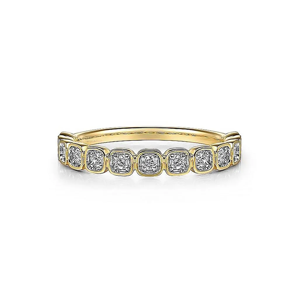 0.21ctw Round Diamond Band - Yellow Gold