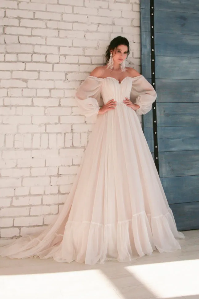 Appliqued Elegant Chiffon Sweetheart Wedding Dress With Long Off-Shoulder Sleeves-715641