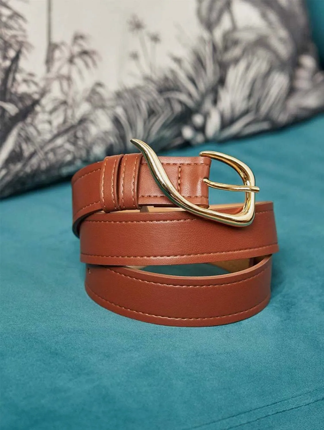 Comma Vegan Leather Belt | Camel