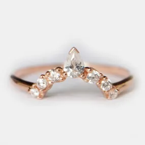 Diamond Curved Ring Abril