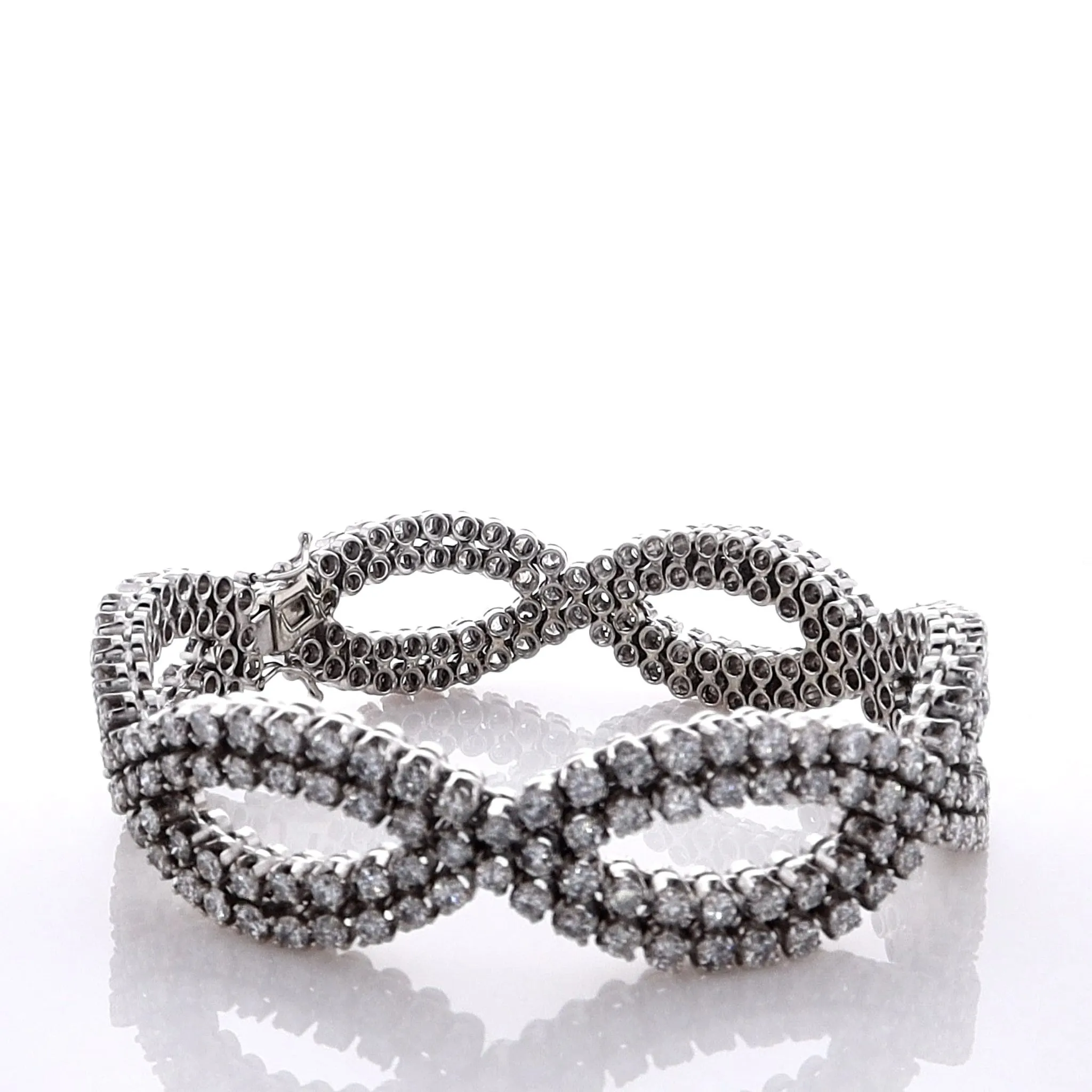 Estate 18k White Gold Diamond Wave Design 7.25 Bracelet