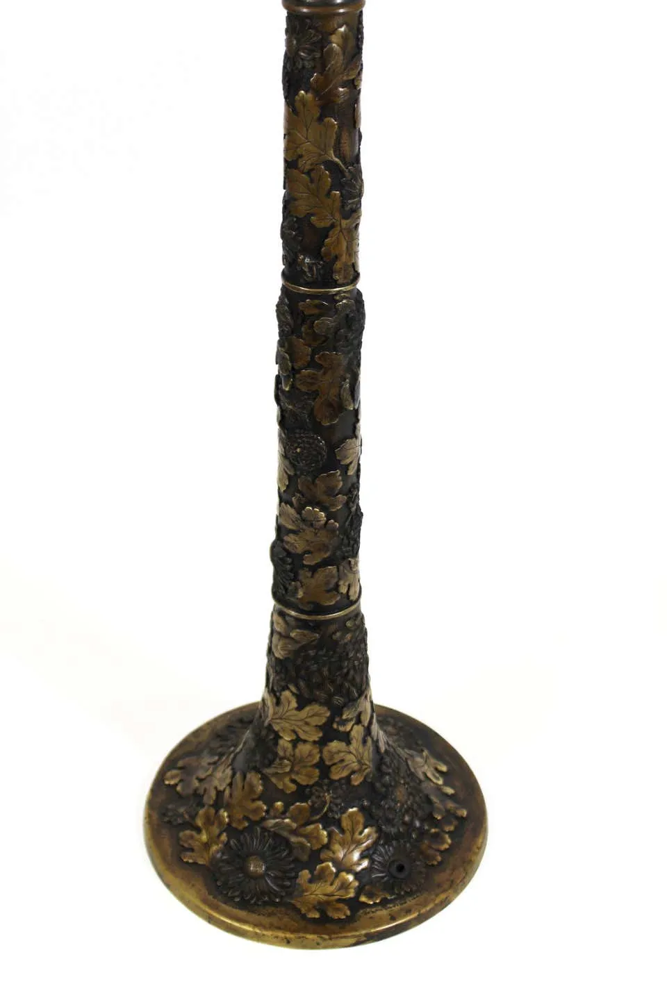 Japanese Taisho Art Nouveau Bronze Table Lamp with Chrysanthemums and Oak Leaves