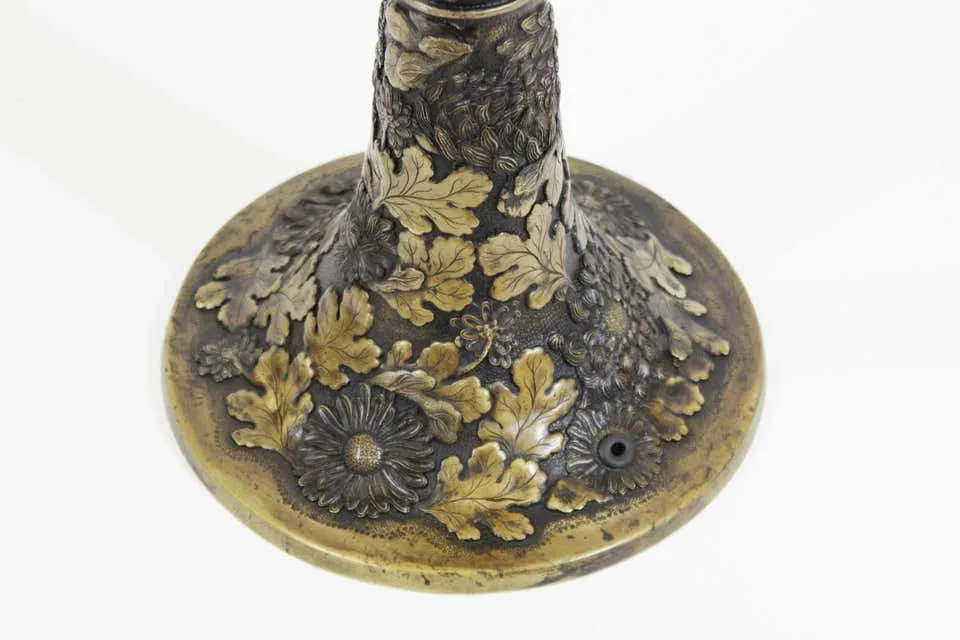 Japanese Taisho Art Nouveau Bronze Table Lamp with Chrysanthemums and Oak Leaves