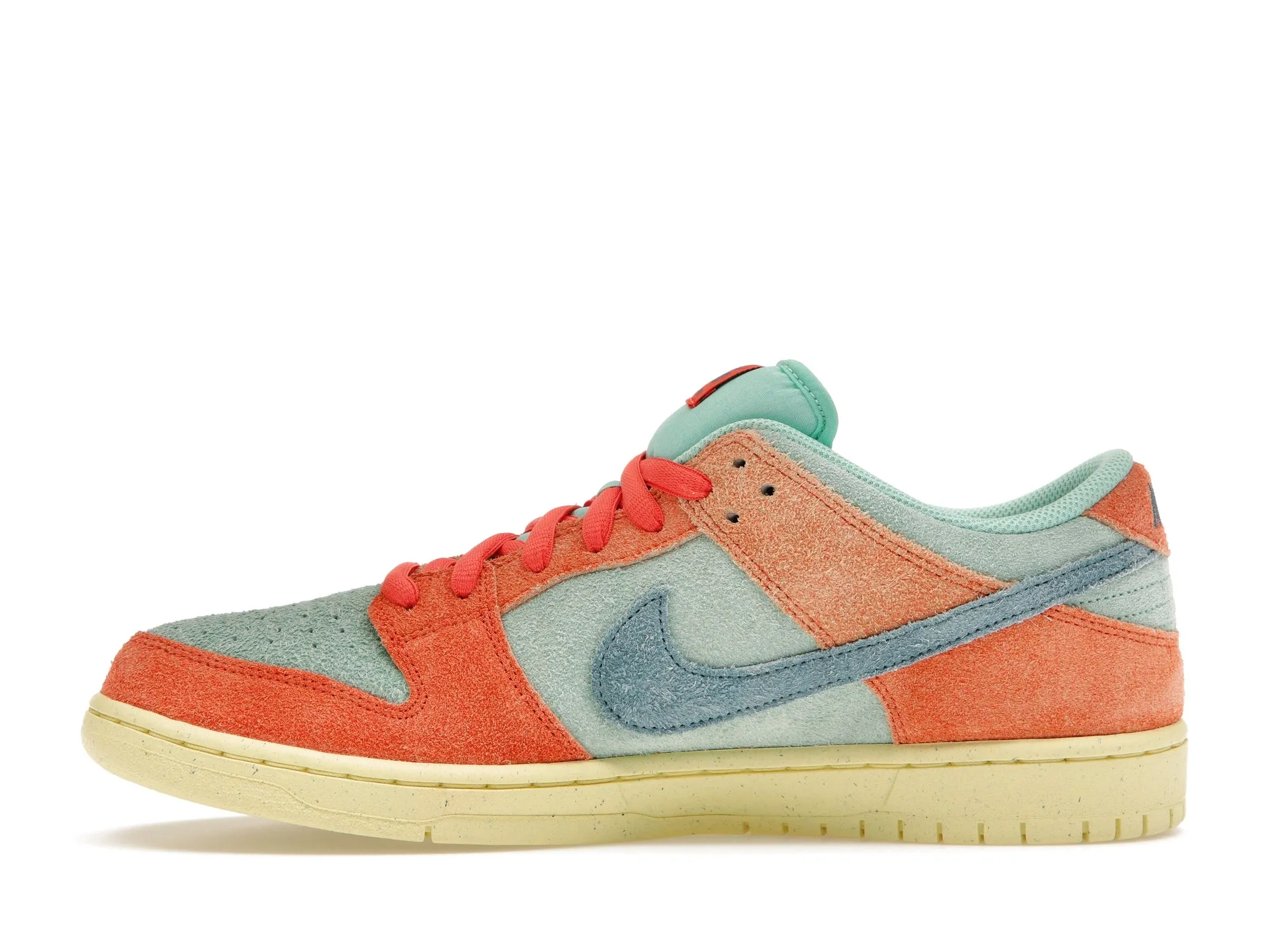 Nike SB Dunk Low Orange Emerald Rise