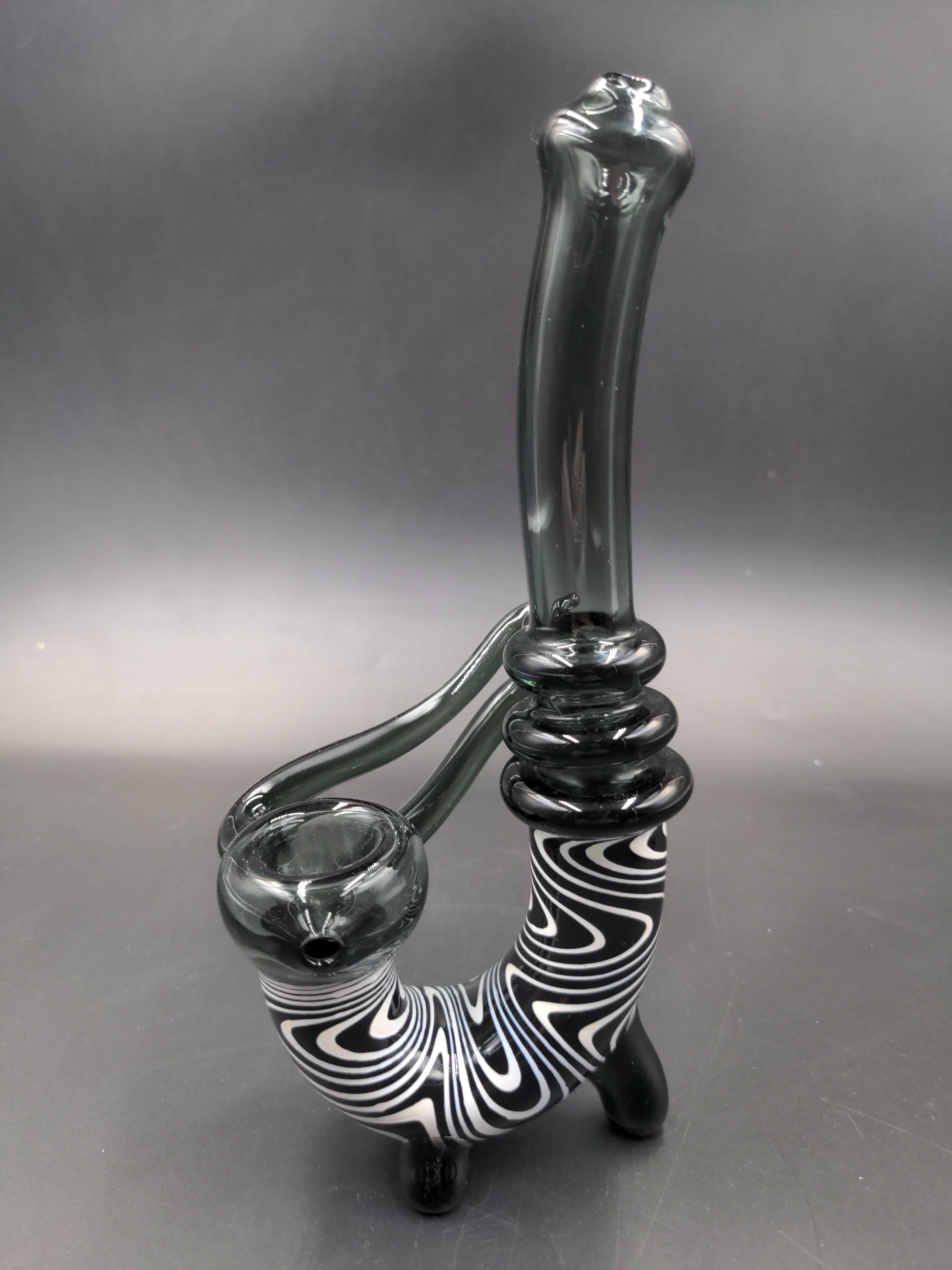 Psychedelic Black & White Waves Stand-up Sherlock Pipe | 7