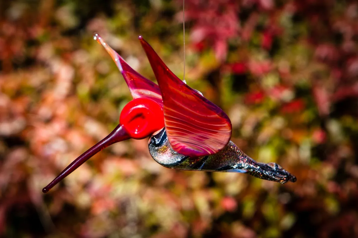 Red Dichroic Twist Glass Hummingbird with Infused Ash