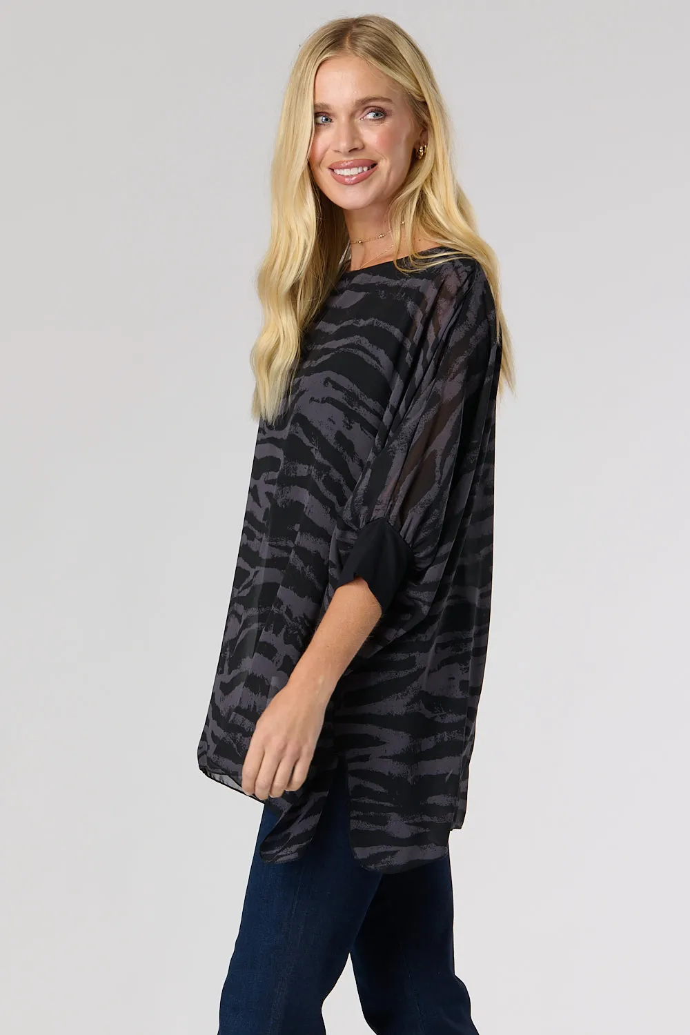 Saloos Elegant Double Layer Top with Contrasting Cuffs