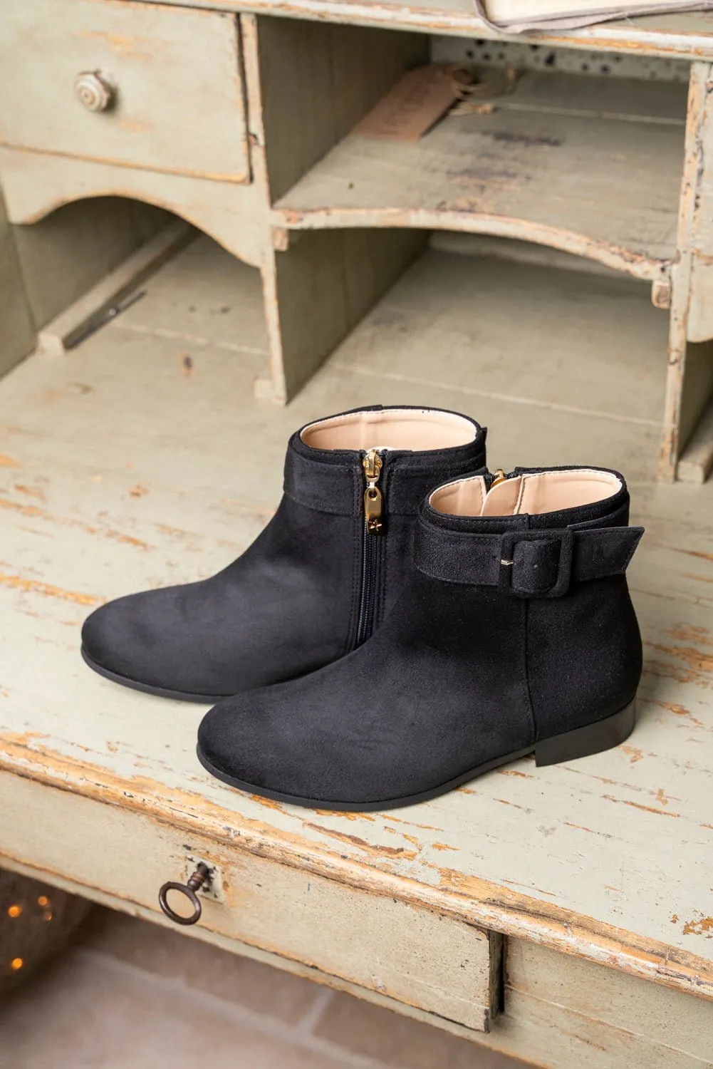 Saturn Recycled Vegan Suede Boots | Black