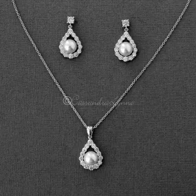 Wedding Jewelry Set of Pearl Drops Necklace